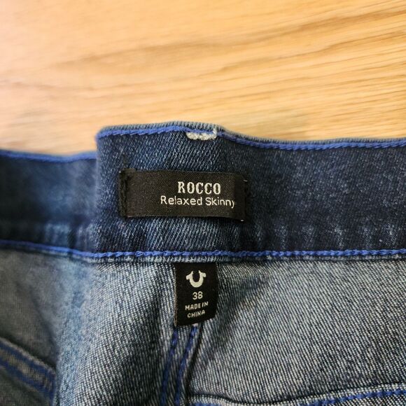 True Religion Rocco Jeans Mens 38x32 SN Flap Relaxed Skinny Dark Scorched Wash - Picture 11 of 16